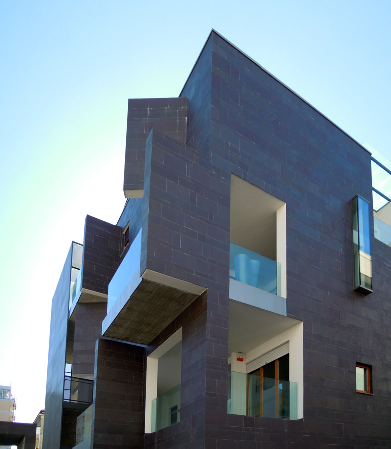 Edificio residenziale BRANCACCI (2011), a Pescara, Nominato allo EUROPEAN PRIZE FOR CONTEMPORARY ARCHITECTURE “MIES VAN DER ROHE AWARD 2013”
