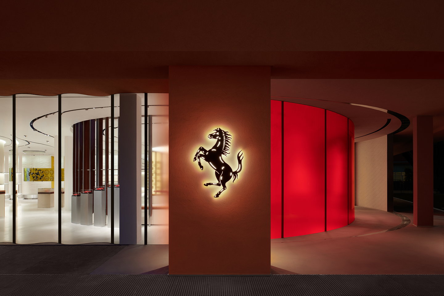 Nuovo concept store Ferrari a Maranello progettato dalo studio di architettura londinese Sybarite