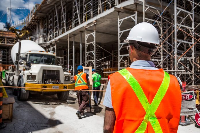 Sicurezza sul lavoro in un cantiere edile