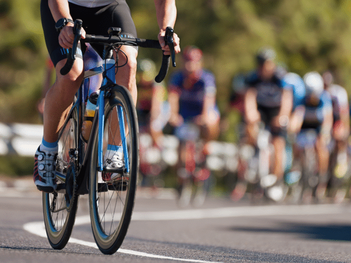 ciclisti a una competizione professionale