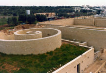 Veduta del cimitero di Parabita a Lecce