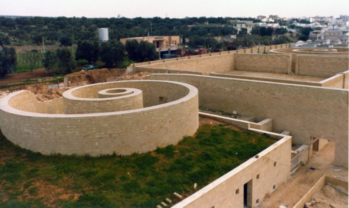 Veduta del cimitero di Parabita a Lecce