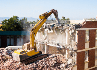 demolizione edificio