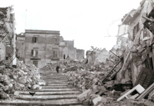 Case distrutte dopo il terremoto della Valle del Balice