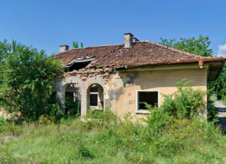 Riuso edifici esistenti: un casolare abbandonato in campagna