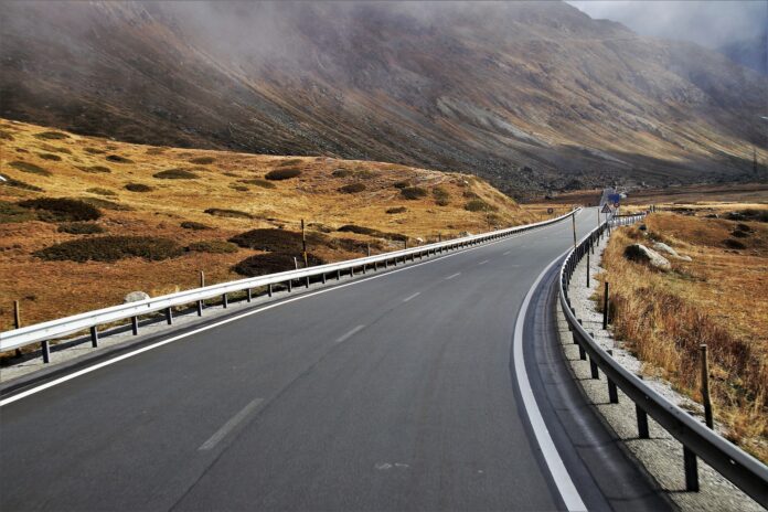 Strada in montagna