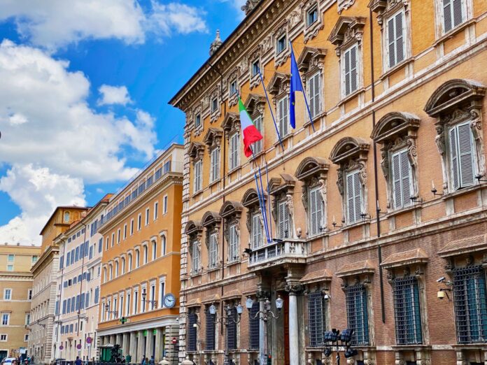 Gli esterni di Palazzo Madama, dove il Senato ha approvato la Legge di Bilancio 2025